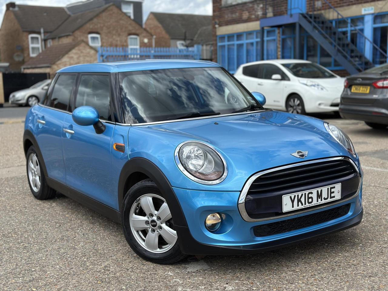 MINI Hatch
